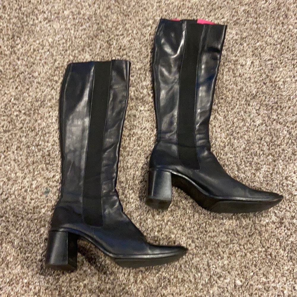 Black leather boots by freelance